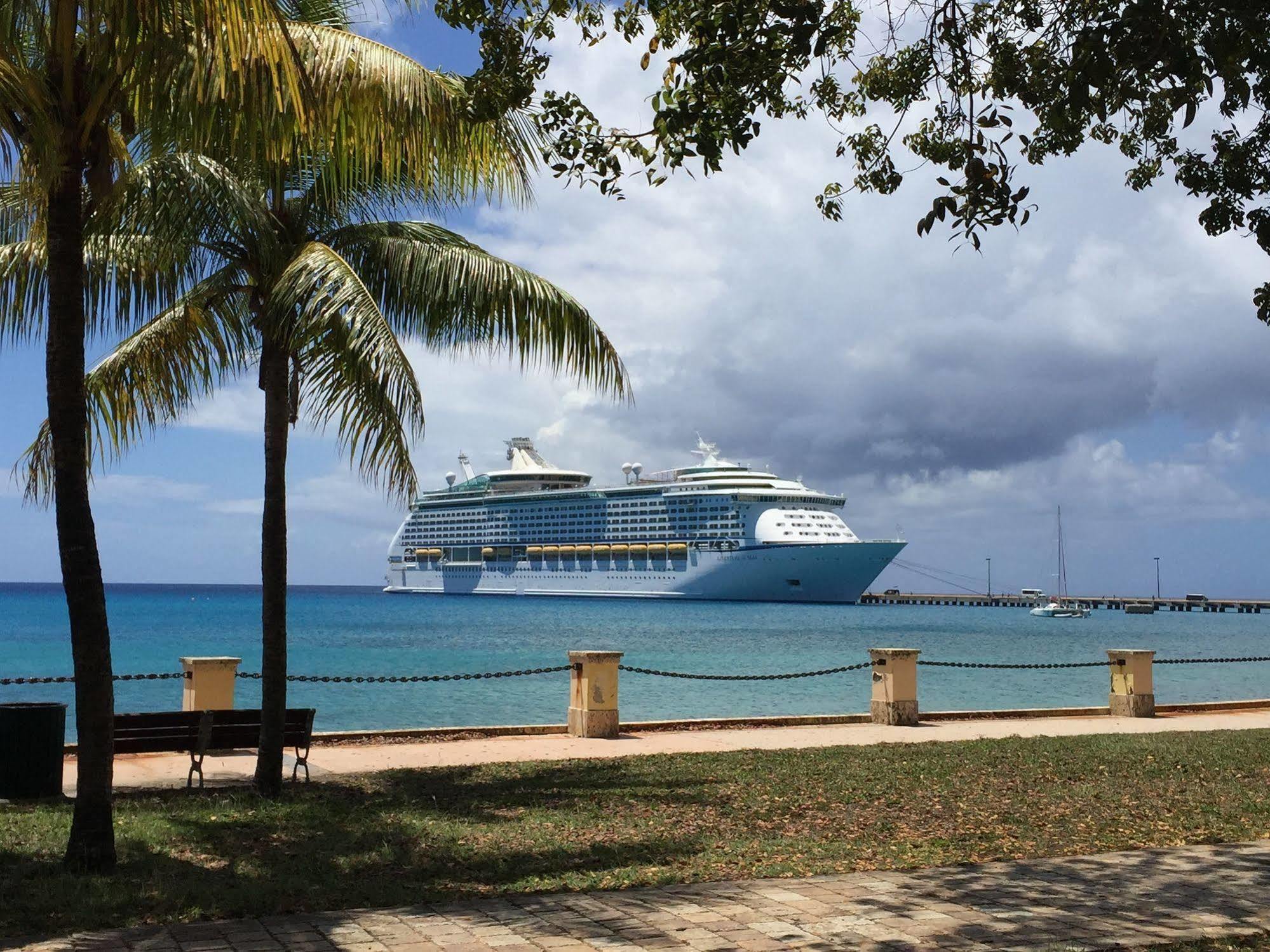 The Frederiksted Hotel Exterior photo